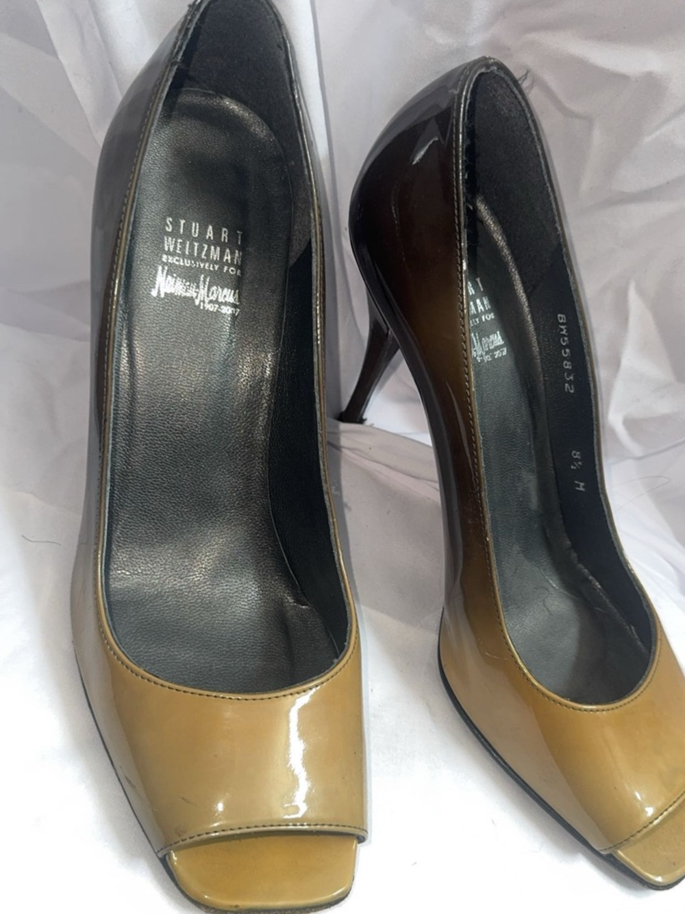Stuart Weitzman Two-Tone Tan and Dark Brown Patent Peep-Toe Pumps